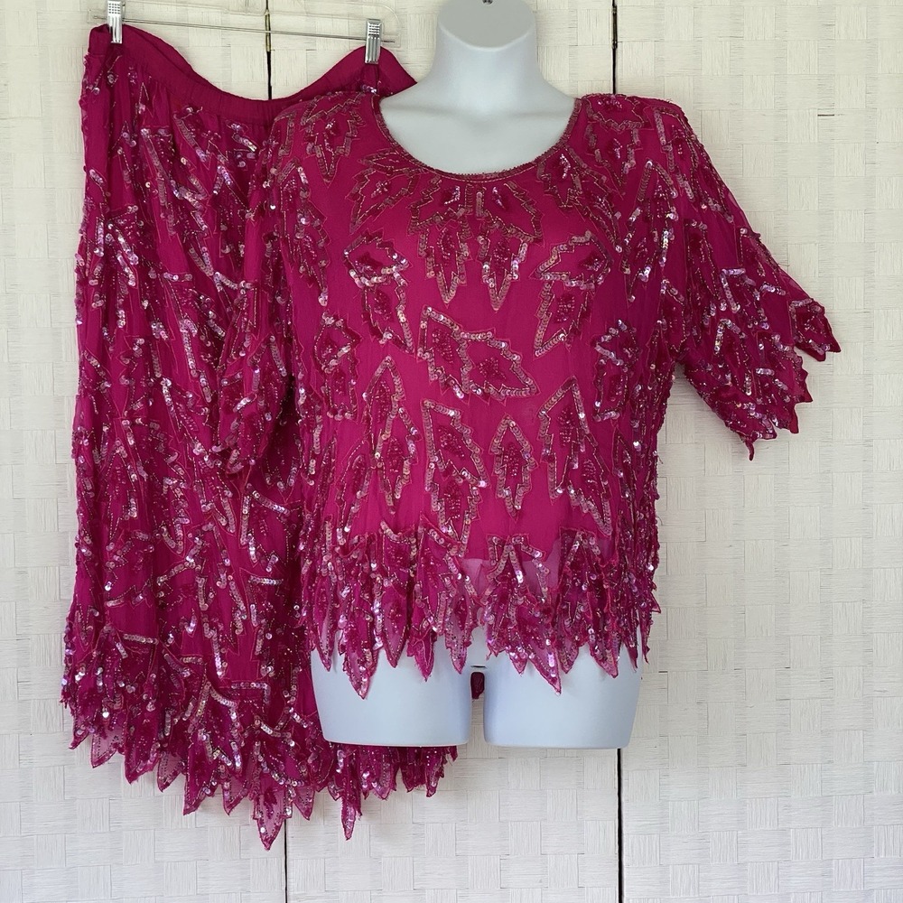 Royal Feelings Audrey Jones Skirt Set Women M Magenta Silk Sequin Beaded Vintage